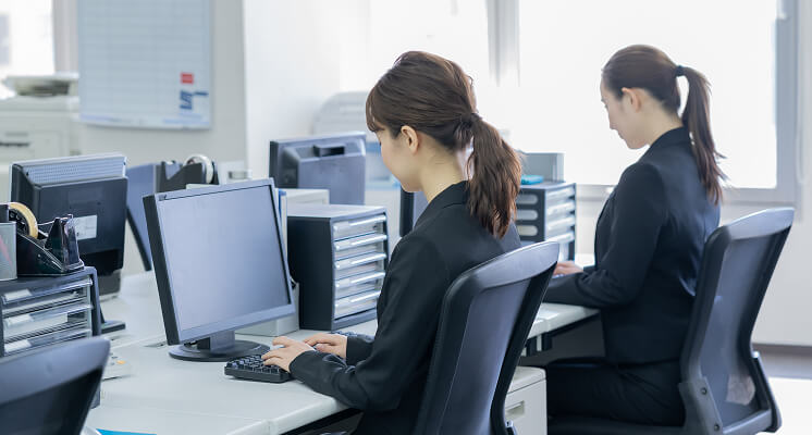 時間外勤務手当